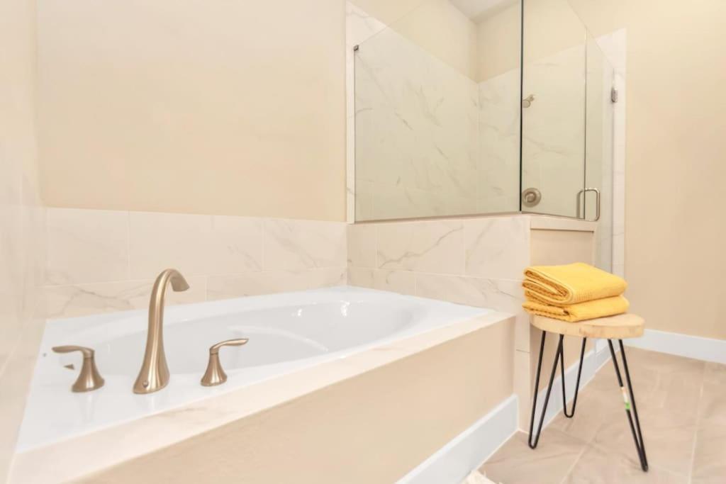 Luxurious Houston Galleria Living Villa ภายนอก รูปภาพ